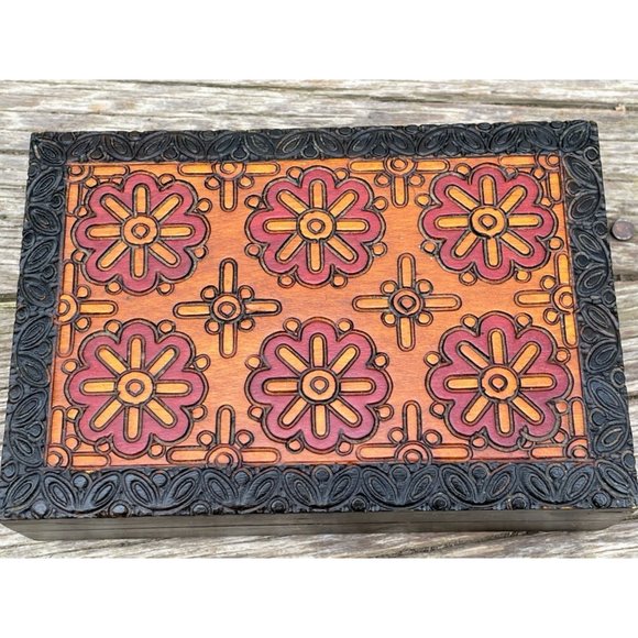 Vintage 1980s Carved Wood Medallions Trinket jewelry box Boho - Picture 8 of 12